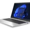HP EliteBook 840 G8 Seitenansicht mit 2x Thunderbolt, HDMI, SIM-Slot und HP Stromanschluss HP EliteBook 840 G8 in Seitenansicht mit 2x Thunderbolt, SIM-Slot, HDMI-Anschluss und HP-Stromanschluss